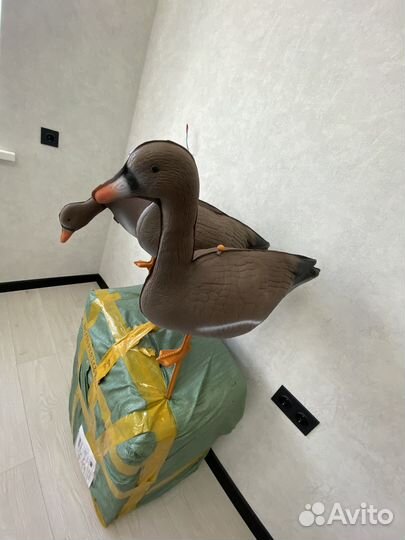 Чучела белолобых гусей 40,1 см