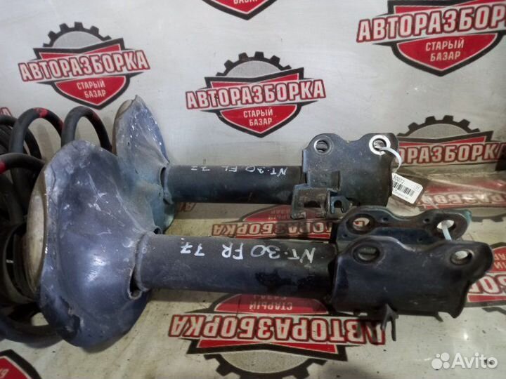 Стойка передняя правая Nissan X-Trail NT30