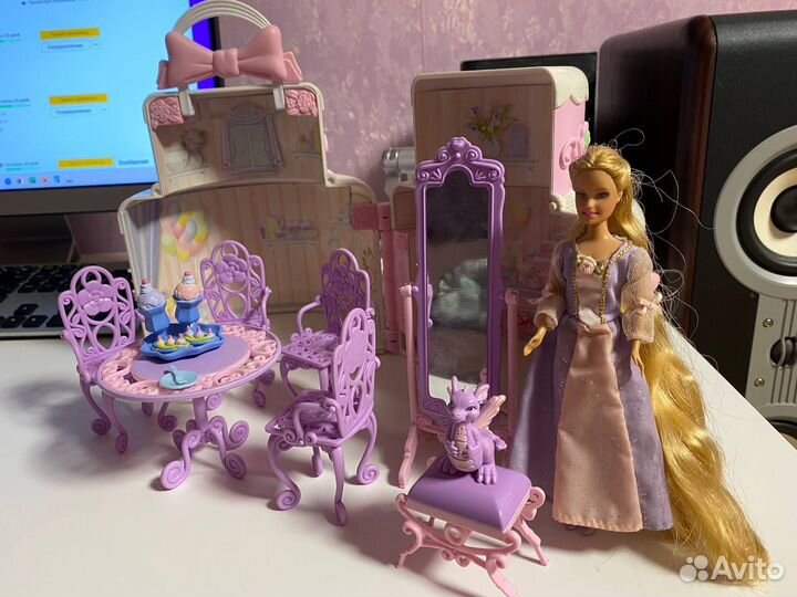 2005 barbie Mini Kingdom princess rapunzel w Drago