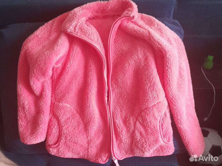 Теплая кофта для девочки новая