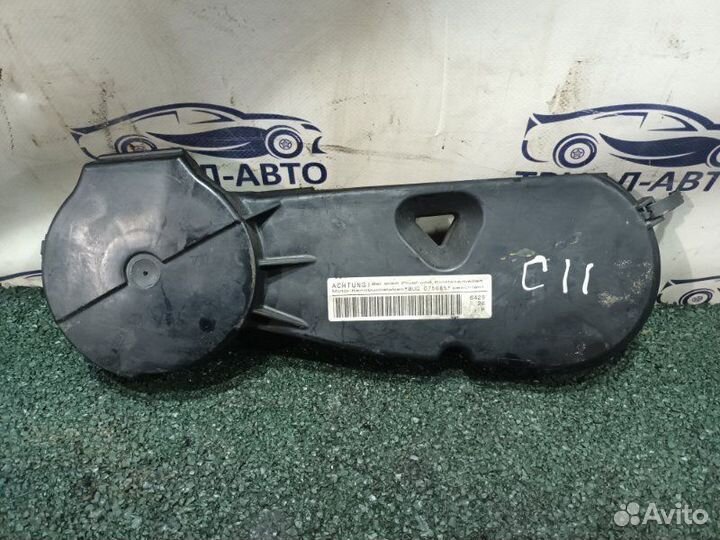 Крышка двигателя Q7