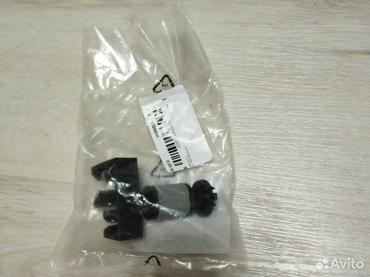 Фиксатор трубок кондиционера