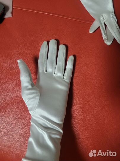 Перчатки белые свадебные