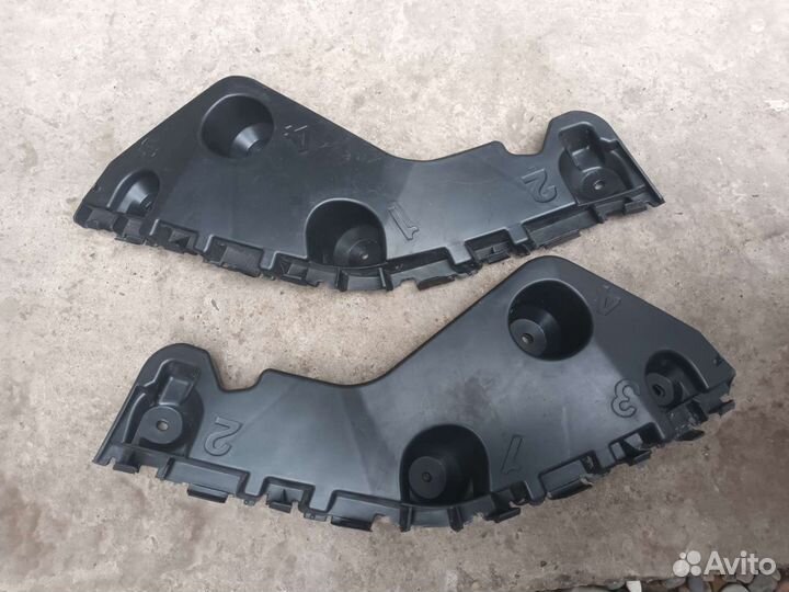 Кронштейн заднего бампера Renault Duster