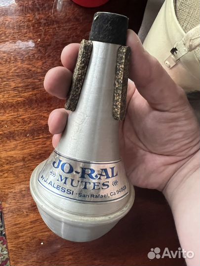 Сурдина для трубы, мундштук