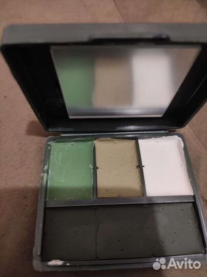 Грим apmeйский