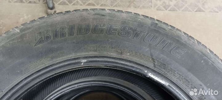 Bridgestone Dueler H/T 687 225/65 R17