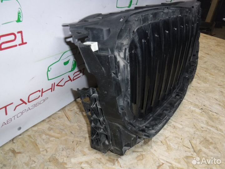 Воздуховод с решеткой радиатора BMW X5 G05 (2018+)