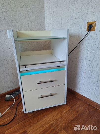 Тумба косметологическая с уф стерилизатором