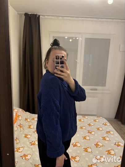 Свитер женский