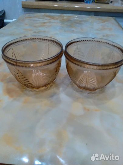 Посуда из карамельного стекла