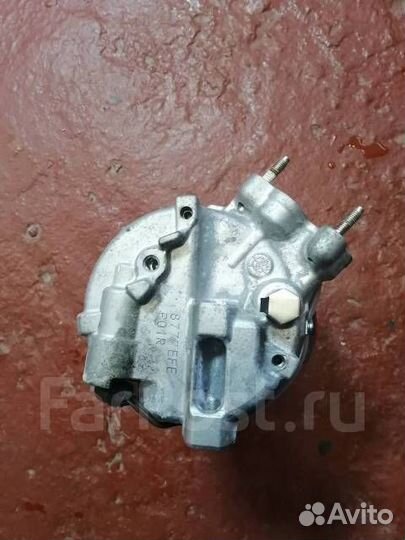 Компрессор кондиционера Jaguar E-Pace 2019 года