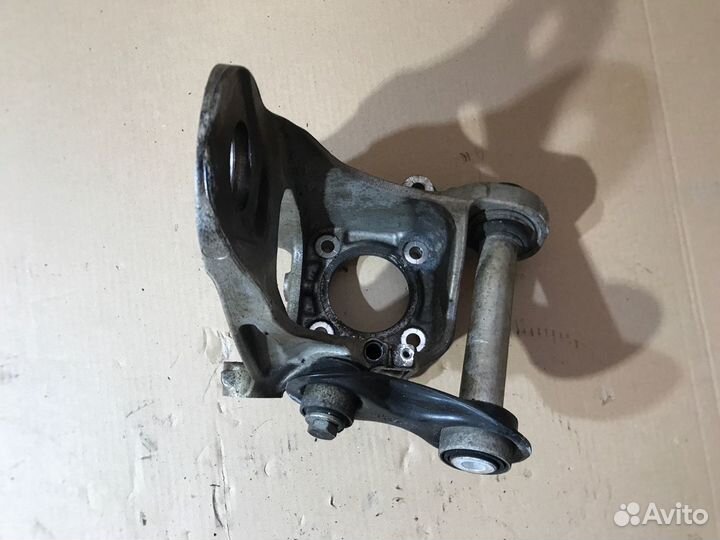 Кулак поворотный задний правый Bmw X5 E70 N55B30