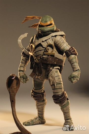 Фигурка Neca Monster Michelangelo as Mummy