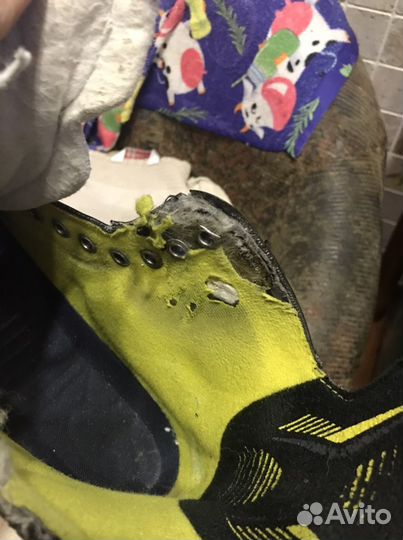 Коньки хоккейные ссм