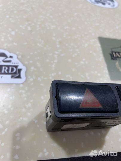 Кнопка аварийной сигнализации BMW E46