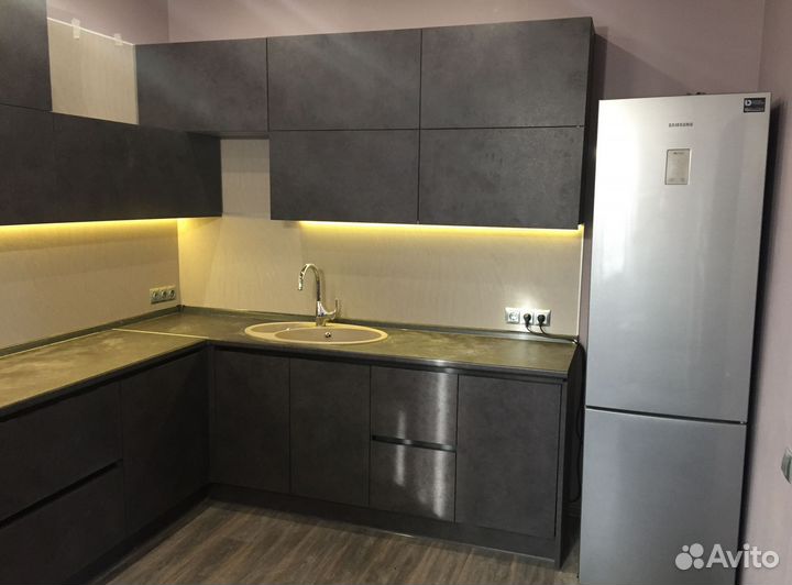 Кухни на Заказ в Санкт-Петербурге