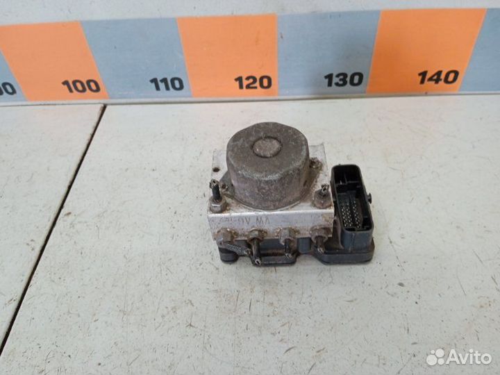 Блок ABS (насос) Volkswagen Polo 2011