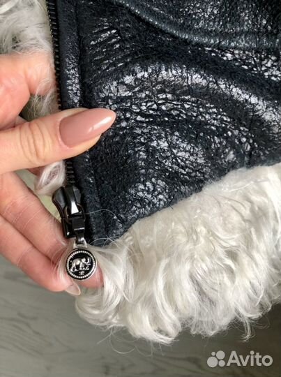Кожаная куртка Chanel оригинал