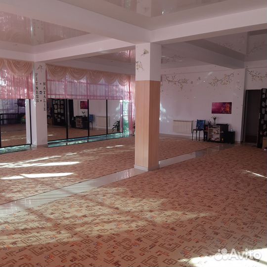 Зал для фитнеса, танцев