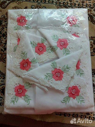 Скатерть с салфетками