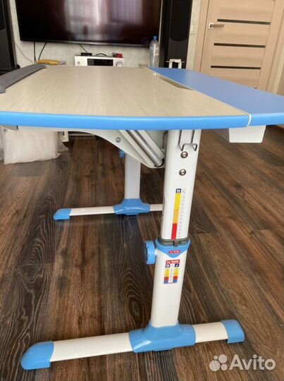 Стол детский Бюрократ Conductor-12