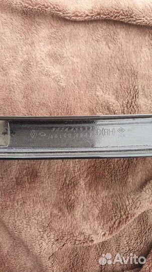 Накладка передней правой двери renault fluence