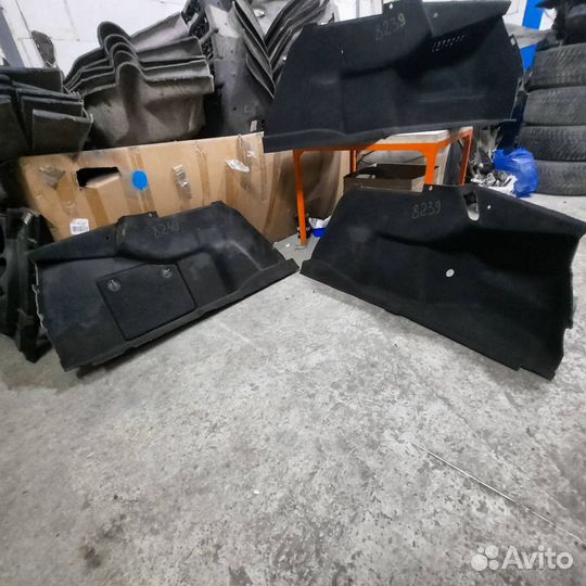 Мерседес 211 обшивка багажника