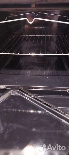 Духовой шкаф Аrdo с электроподжигом, грилем