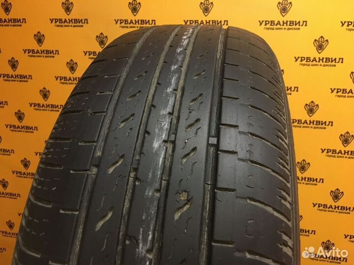 Nexen Roadian 571 235/65 R17 104T