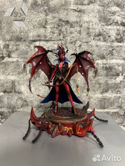 Фигурка Qween of Pain из Dota 2