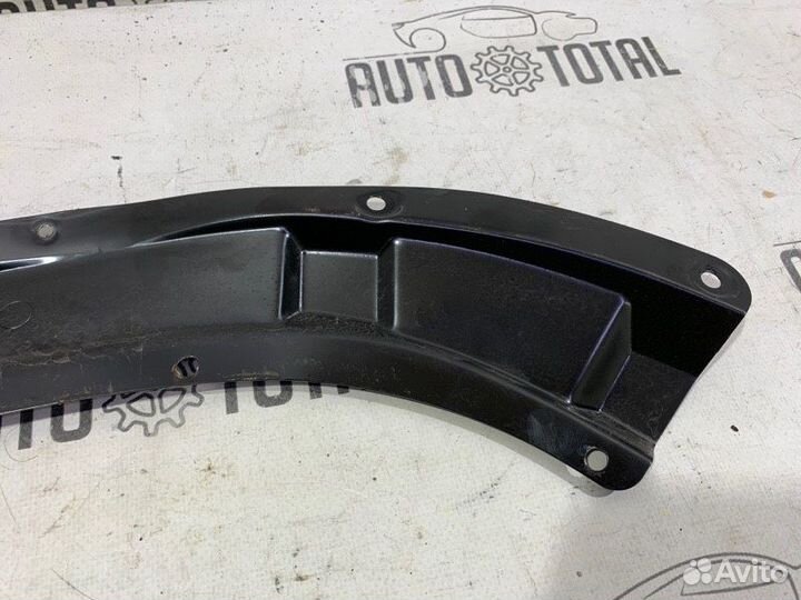 Кожух проводки правый Bmw 745 E65 N62B44 2004