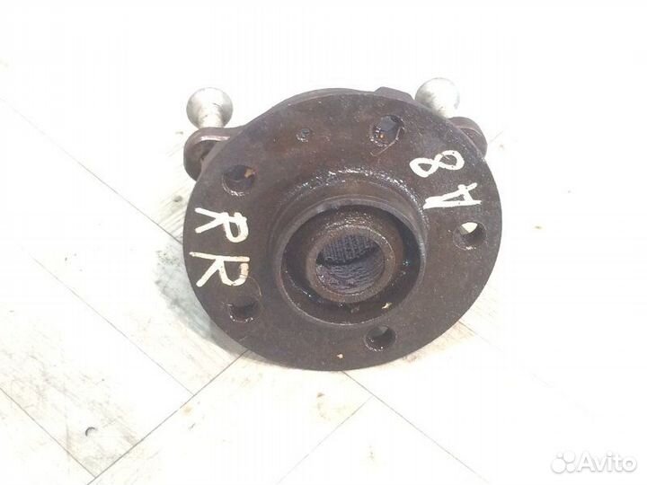 Ступица задняя Audi A8 Long D4