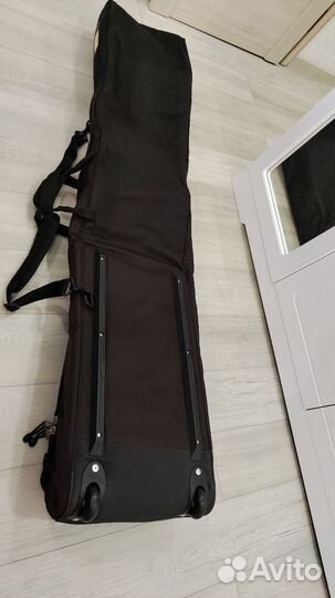 Продаст чехол для сноуборда на колёсах 166