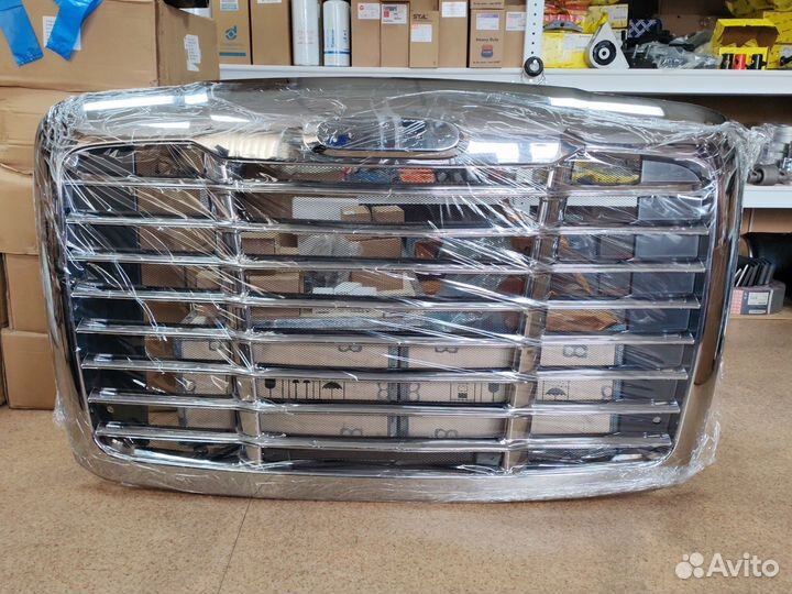 Решетка радиатора Cascadia