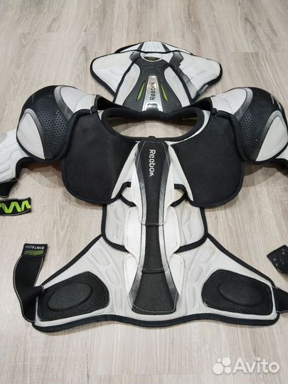 Нагрудник хоккейныйReebok 11k KFS