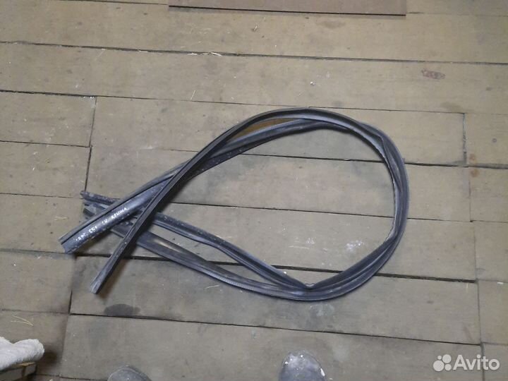 Резинка на крышу лада ларгус