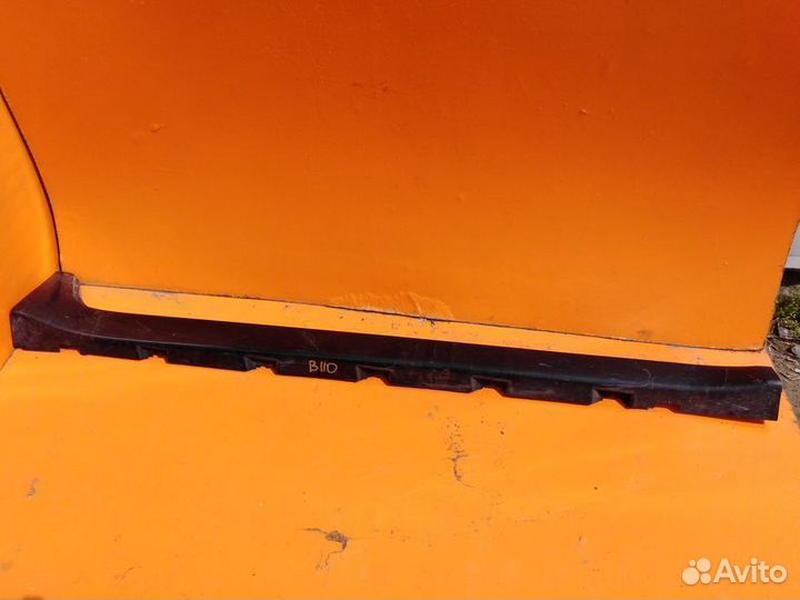 Накладка порога внешняя правая Cadillac Cts 2008