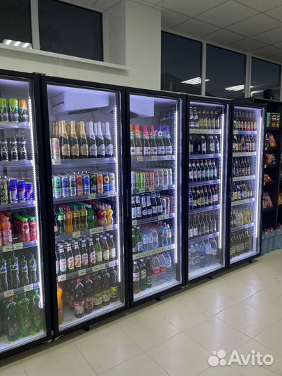 Холодильный шкаф витрина для пива, напитков и пр