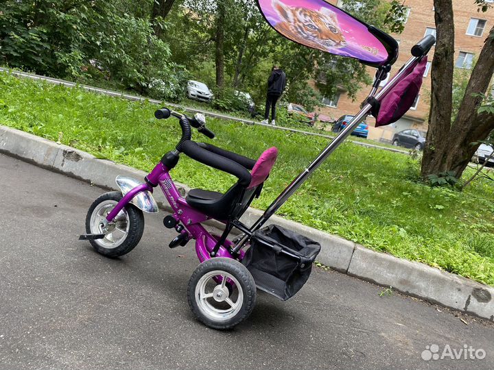 Детский велосипед с ручкой