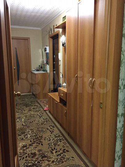 2-к. квартира, 56 м², 1/9 эт.