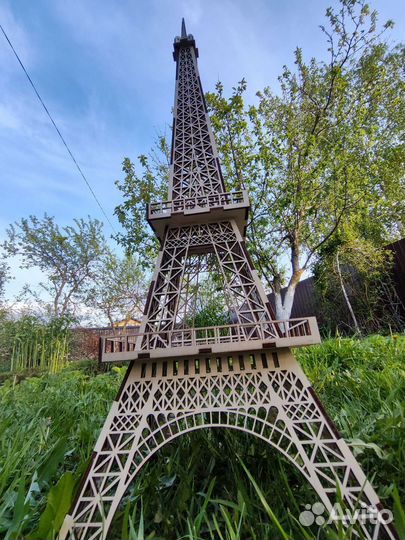 Эйфелева башня