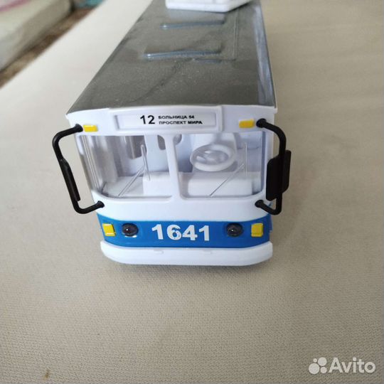 Троллейбус