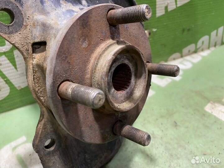 Кулак поворотный передний левый Mitsubishi Lancer