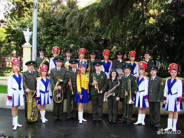 Оркестр и Артисты