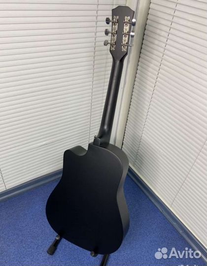 Гитара матовая