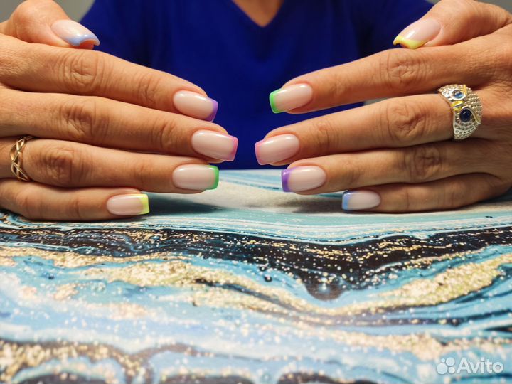 Маникюр, педикюр, наращивание ногтей