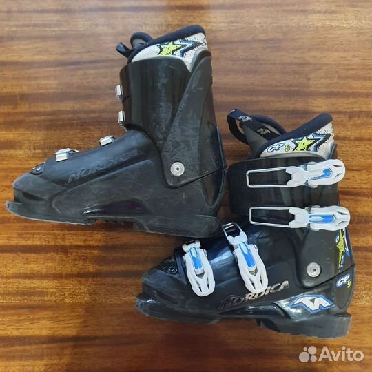 Горнолыжные ботинки детские р.23 (российск. 36-37)