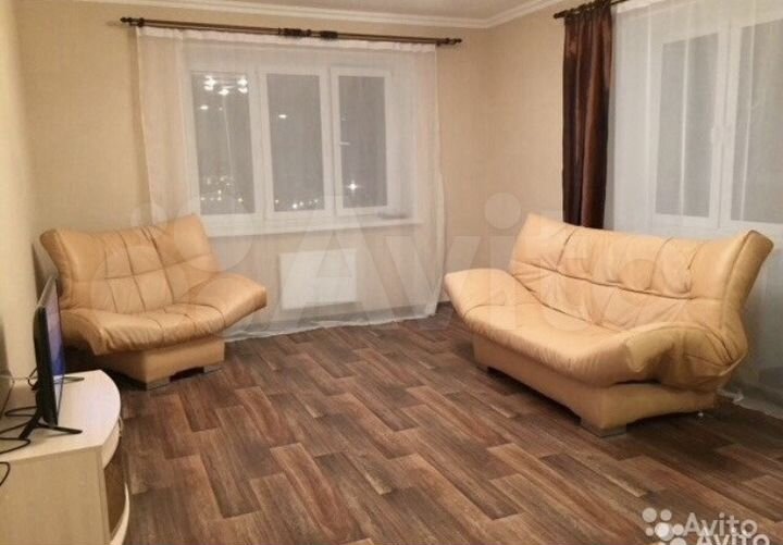 2-к. квартира, 62 м², 17/19 эт.