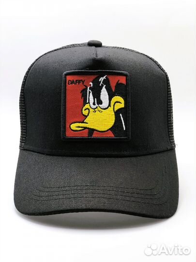 Кепка Бейсболка черная с сеткой Даффи Дак